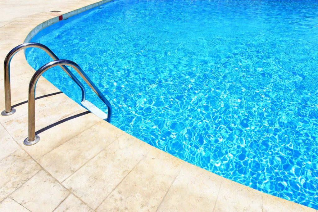 How to Keep Pool Plumbing from Freezing: Essential Tips for Pool Owners